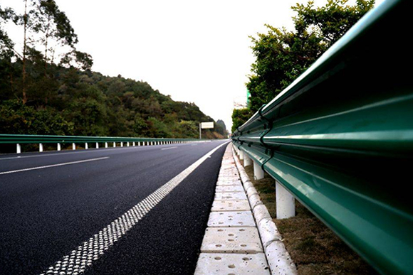 广州高速公路护栏的常用类型